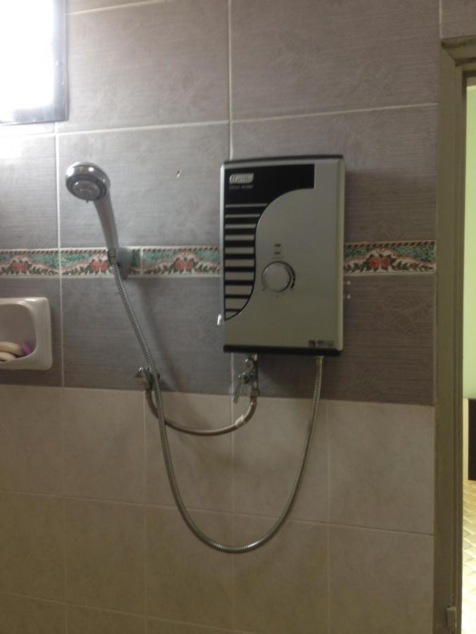 Holiday Home Bagan Lalang 5 Aircon Kampong Bagan Lalang Buitenkant foto